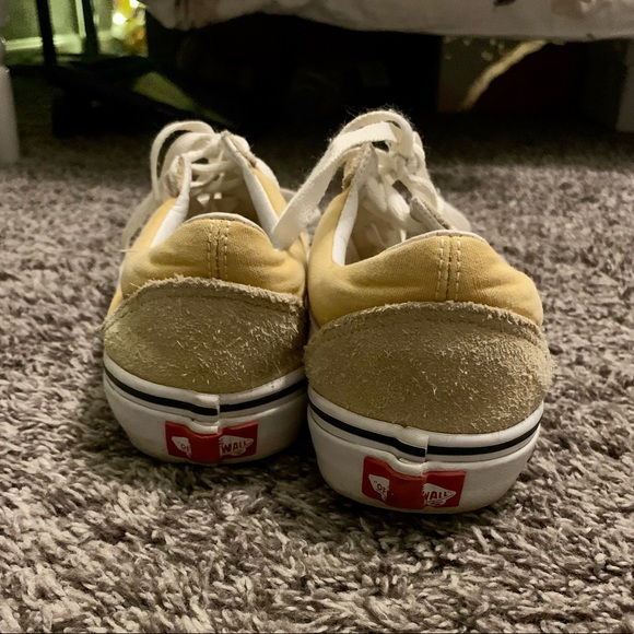 YELLOW VANS - Picture 2 of 3